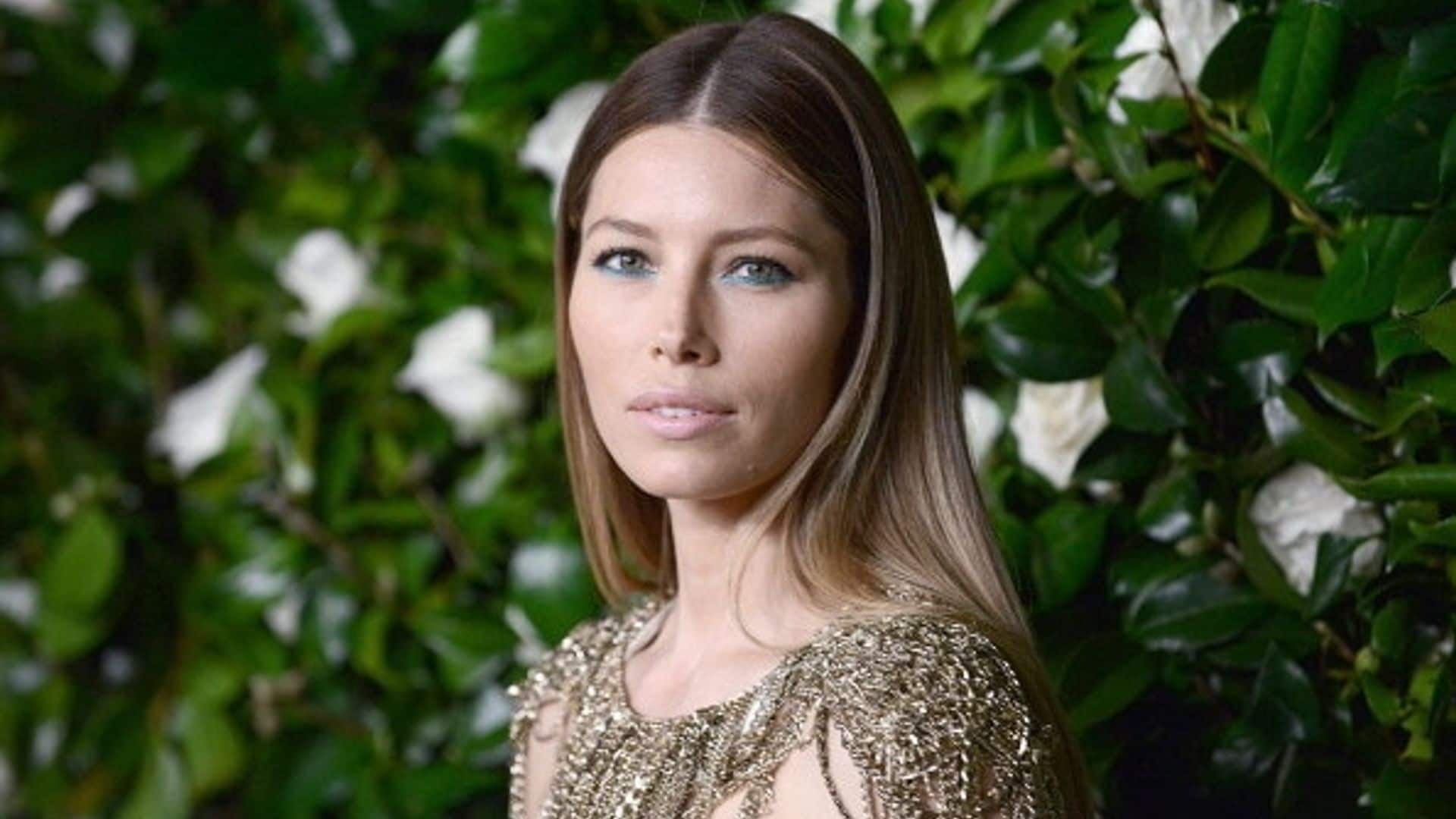 Jessica Biel shows off sweet bump in new photo