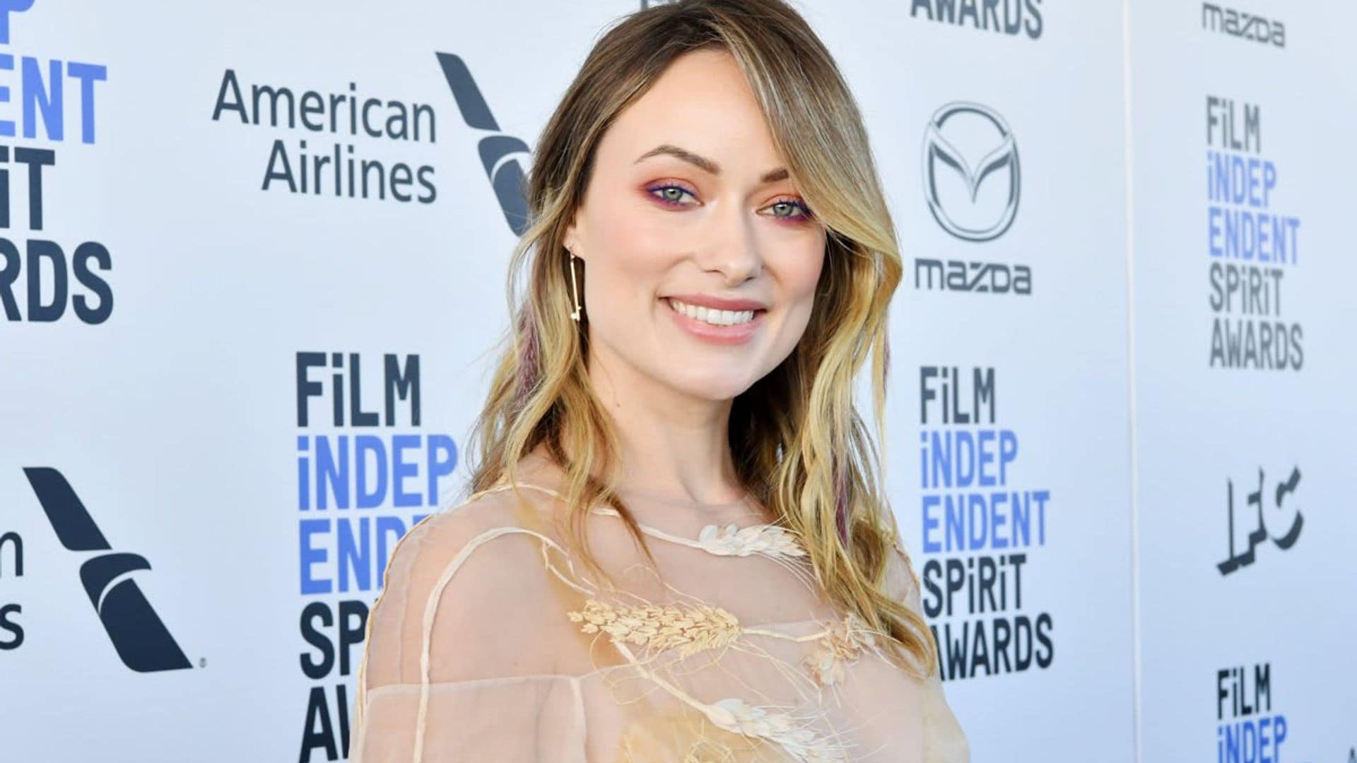 Olivia Wilde supports boyfriend Harry Styles by rocking his merch