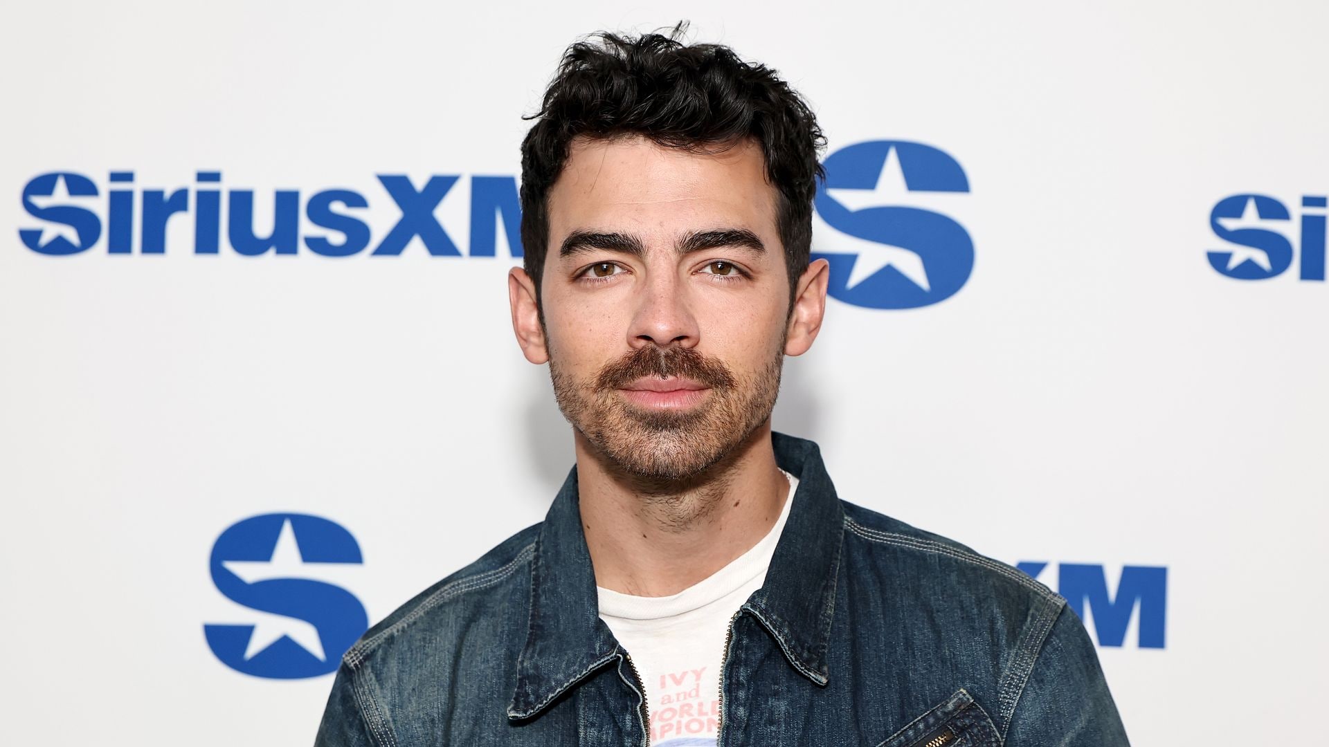 Joe Jonas fuels romance rumors with Puerto Rican model Tatiana Gabriela