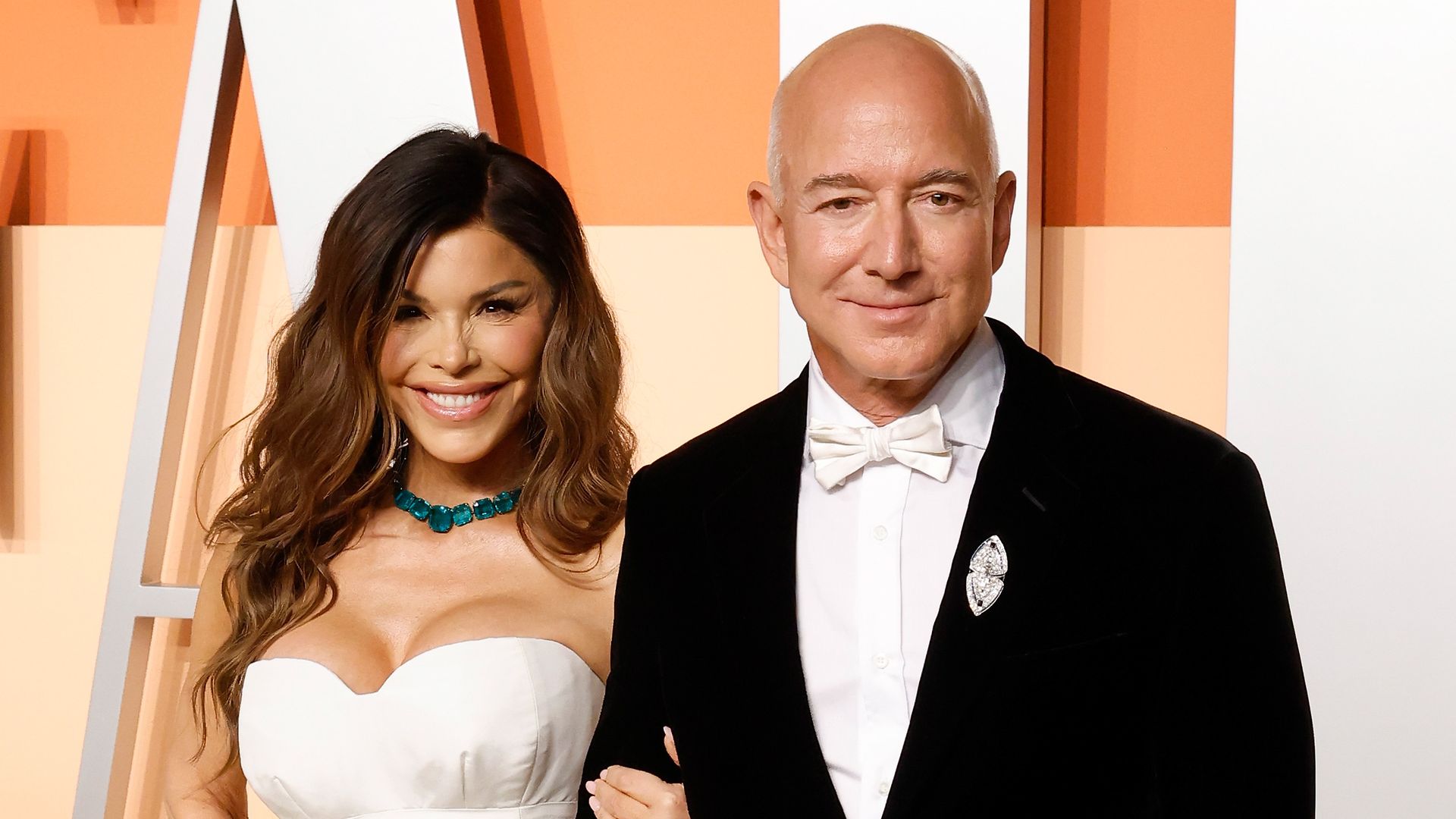 Jeff Bezos and Lauren Sánchez start luxury wedding shopping at their ‘I do’ destination
