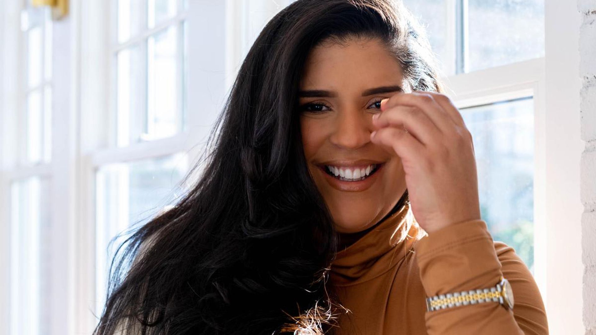Alessandra Martinez shares how to shop for versatile and timeless holiday gifts.
