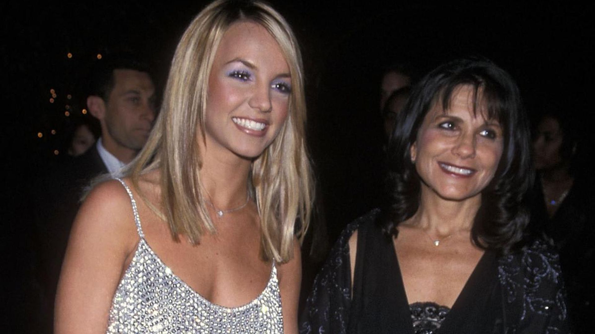 Britney Spears and her mom Lynne reunite on her 42nd birthday party