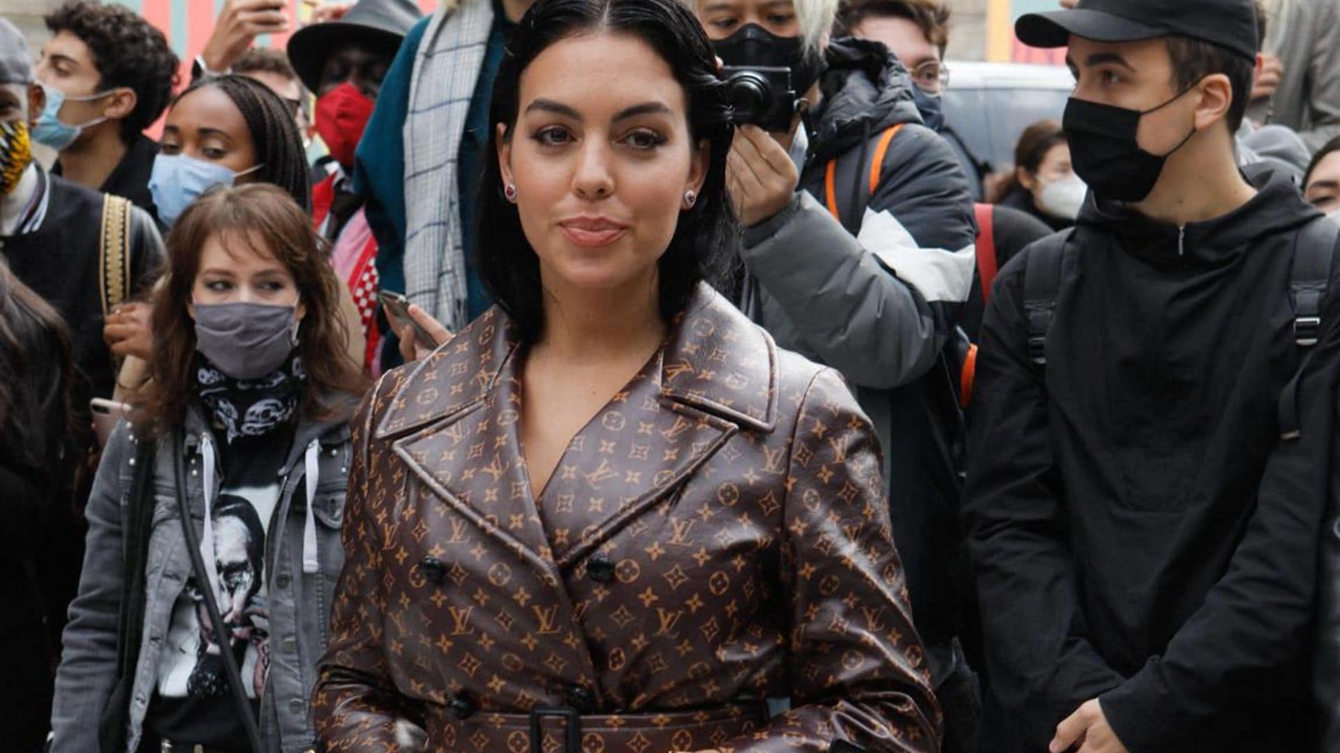 Georgina Rodriguez wows in a Louis Vuitton logo trench coat