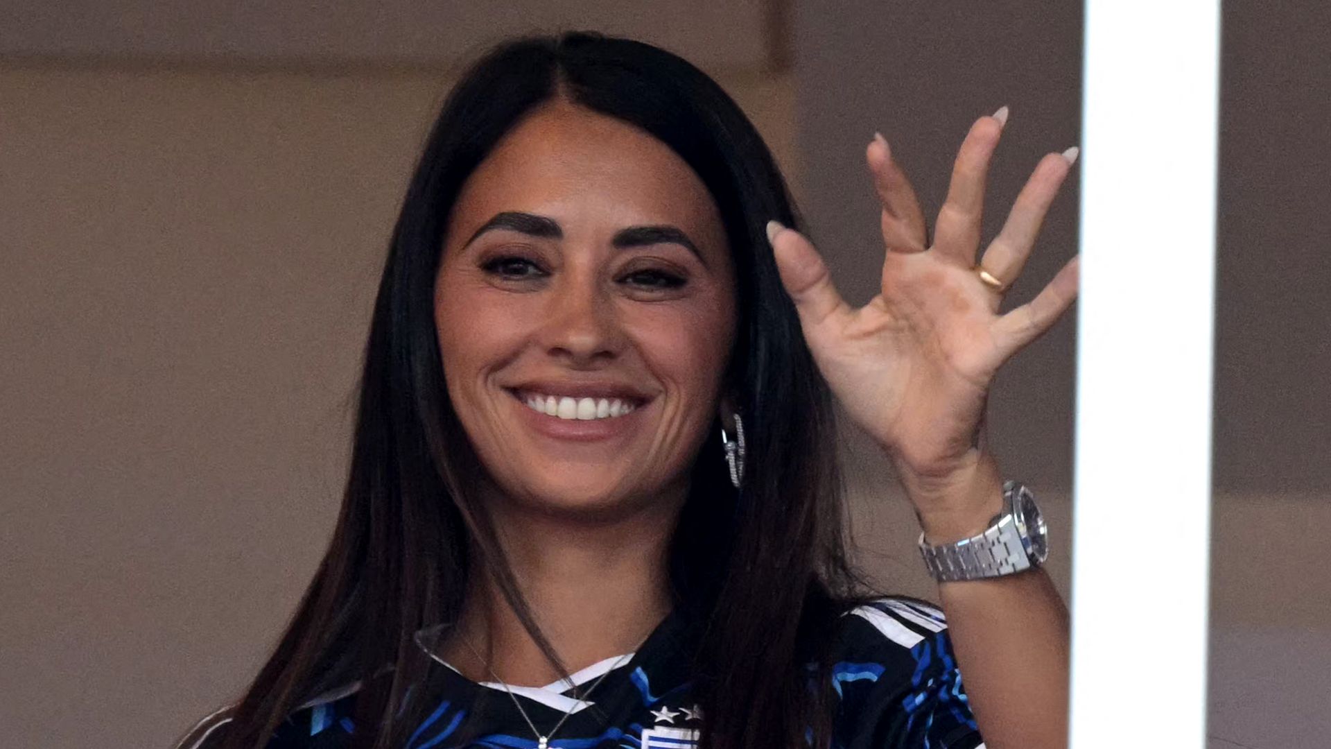 Antonela Roccuzzo shows off her toned abs as she embraces summer after Argentina's World Cup loss