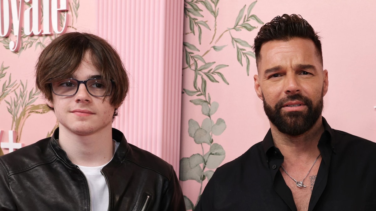 https://www.hola.com/us/horizon/landscape/605e2d9db514-beverly-hills-california-valentino-martin-ricky-martin-and-matteo-martin-attend-.jpg?im=Resize=(1200)