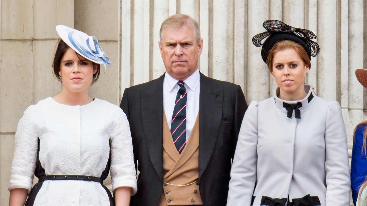 https://www.hola.com/us/horizon/landscape/60744c0a6ca7-london-england-princess-eugenie-and-princess-beatrice-with-prince-andrew-duke-of.jpg?im=Resize=(1200)