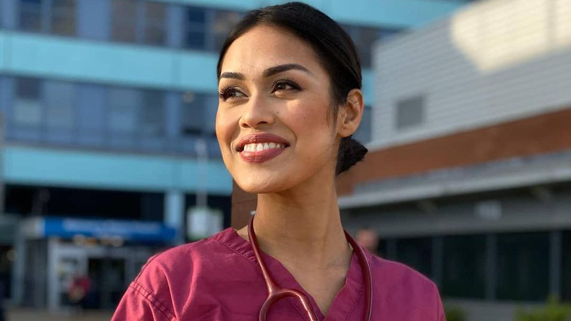 Beauty queen hangs up her crown to work as a doctor in the face of the COVID-19 pandemic