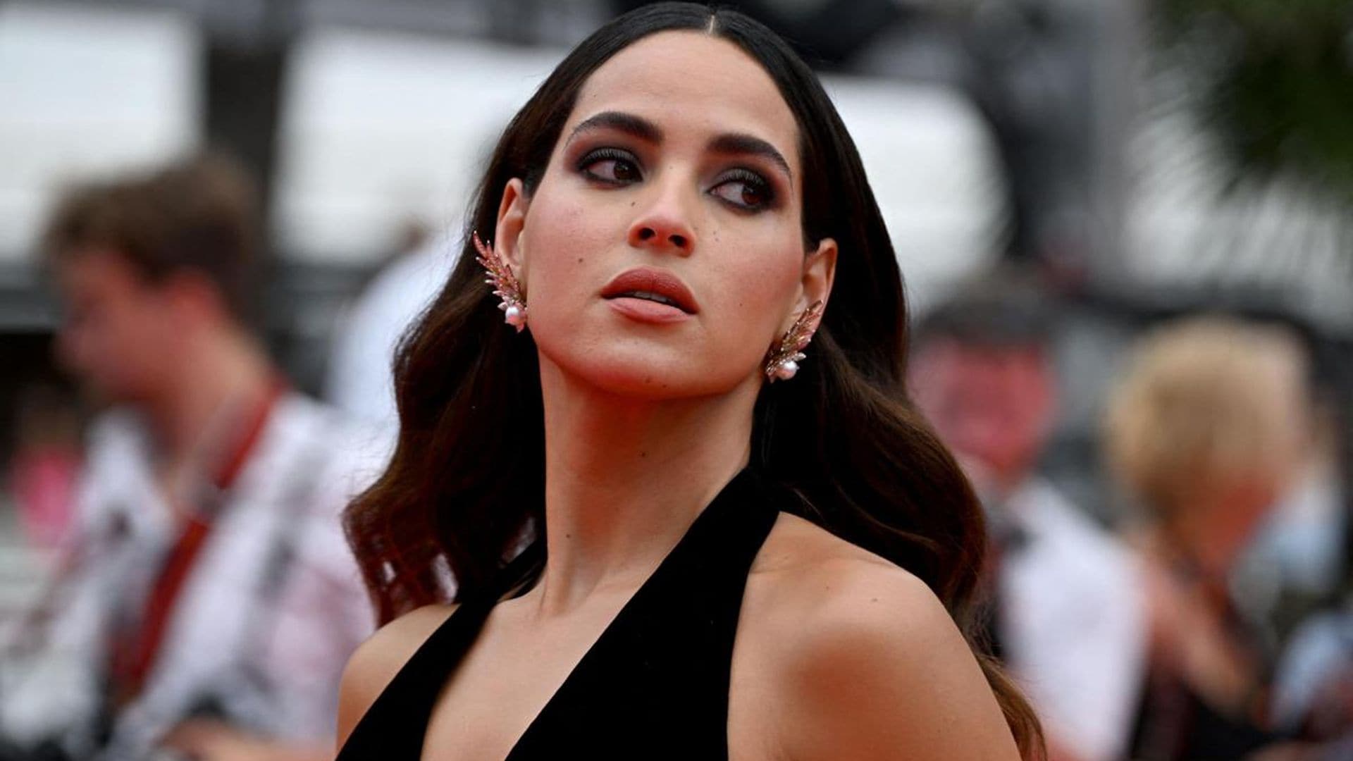 Adria Arjona’s Cannes beauty breakdown by celebrity makeup artist Hung Vanngo