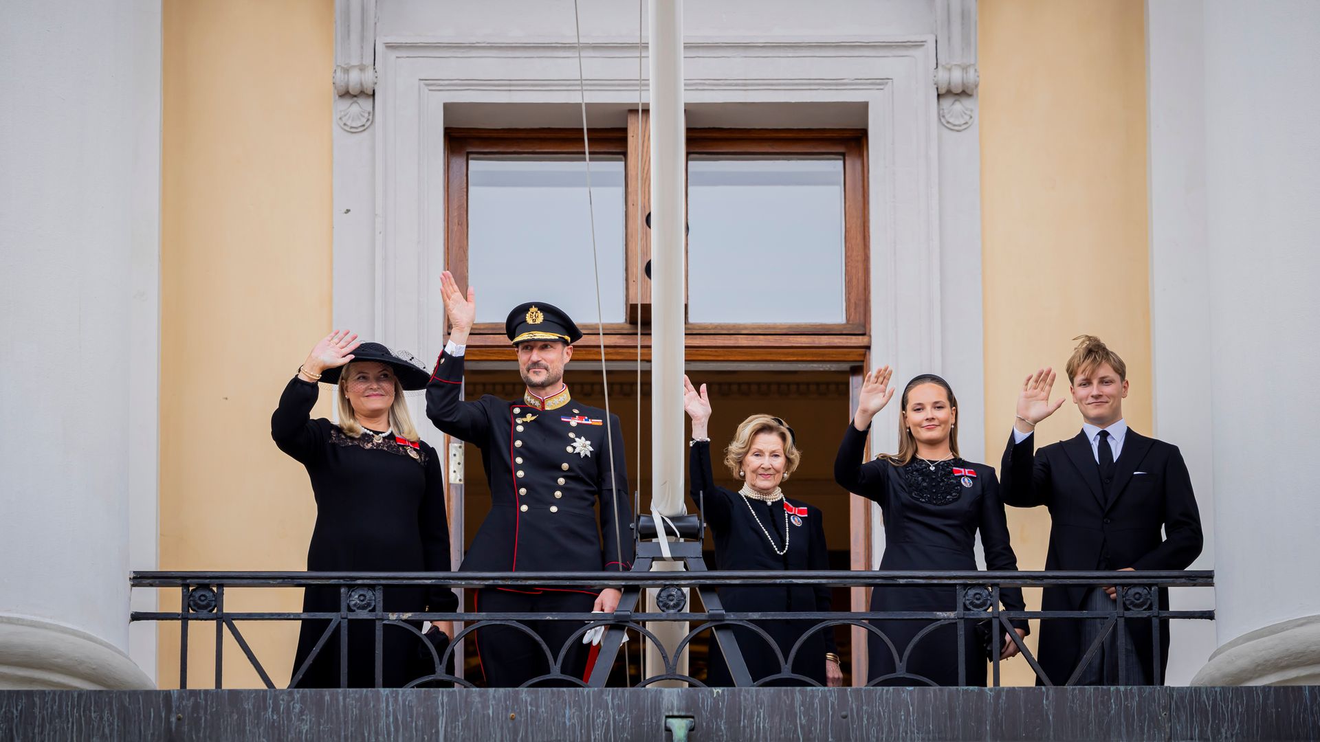 King Haakon of Norway, Queen Mette-Marit of Norway, Queen Sonja of Norway, Crown Princess Ingrid Alexandra of Norway and Prince Sverre Magnus of Norway at the Royal Palace on September 9, 2026 in Oslo