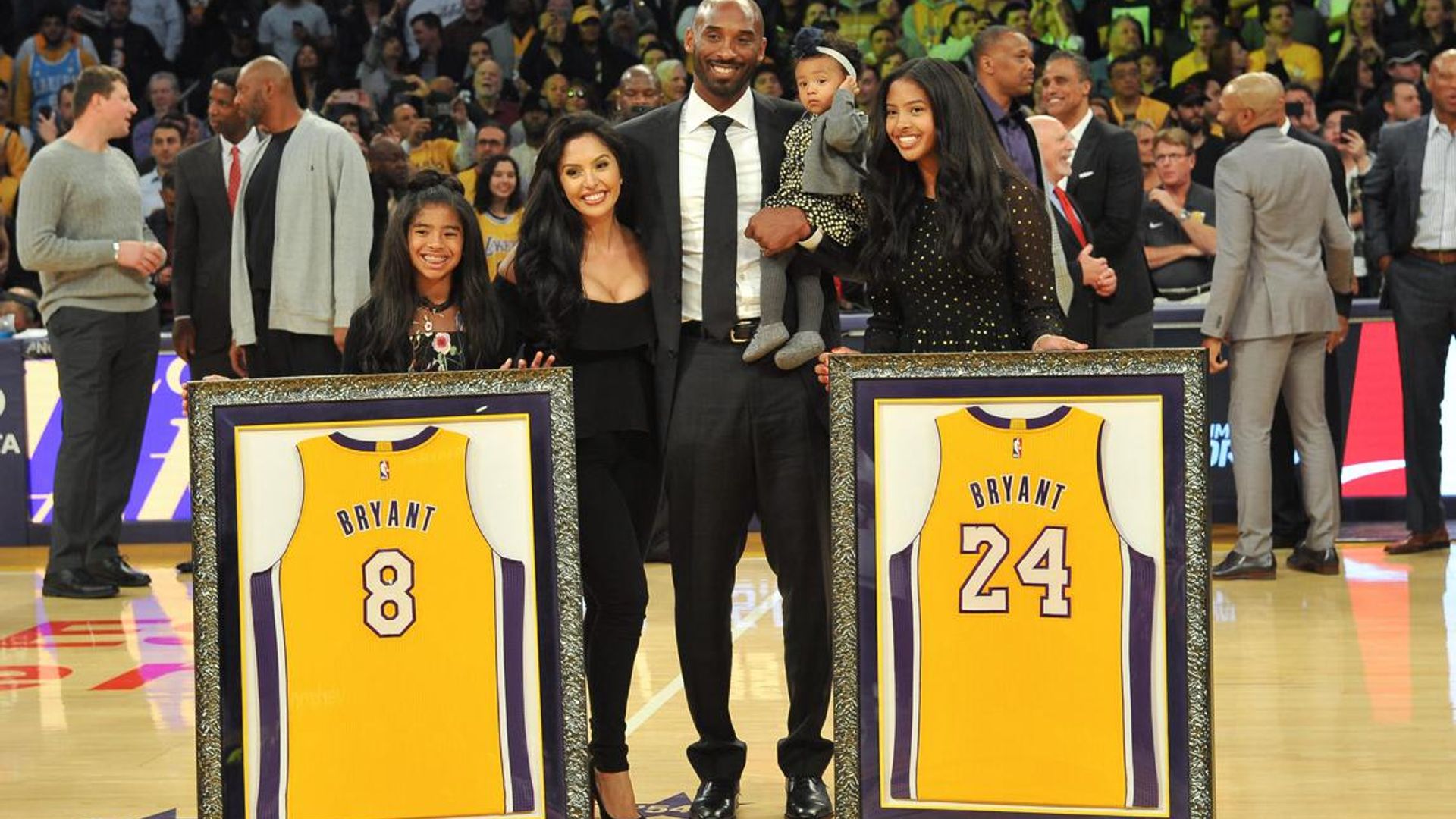 The most endearing photos of Kobe Bryant with his family