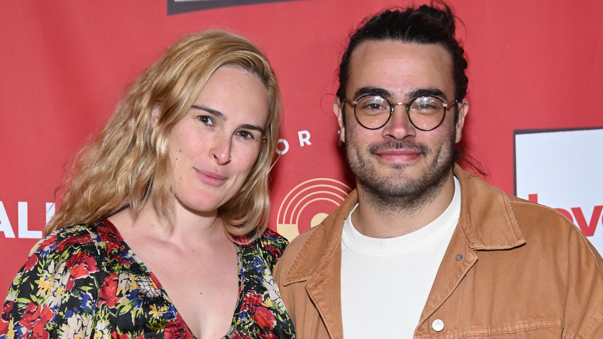BEVERLY HILLS, CALIFORNIA - NOVEMBER 29: (L-R) Rumer Willis and Derek Thomas attend the Los Angeles premiere of "Love Actually Live" at Wallis Annenberg Center for the Performing Arts on November 29, 2023 in Beverly Hills, California. (Photo by Michael Tullberg/Getty Images)