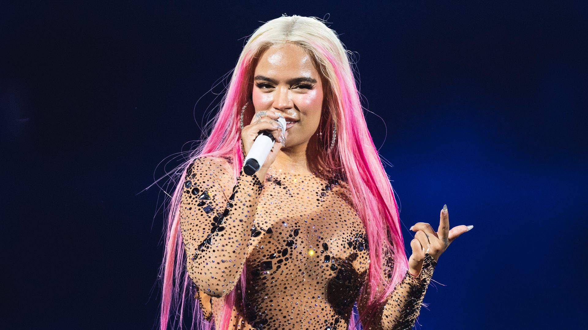 Karol G makes special appearance at boyfriend Feid's concert in Spain: 'My queen'