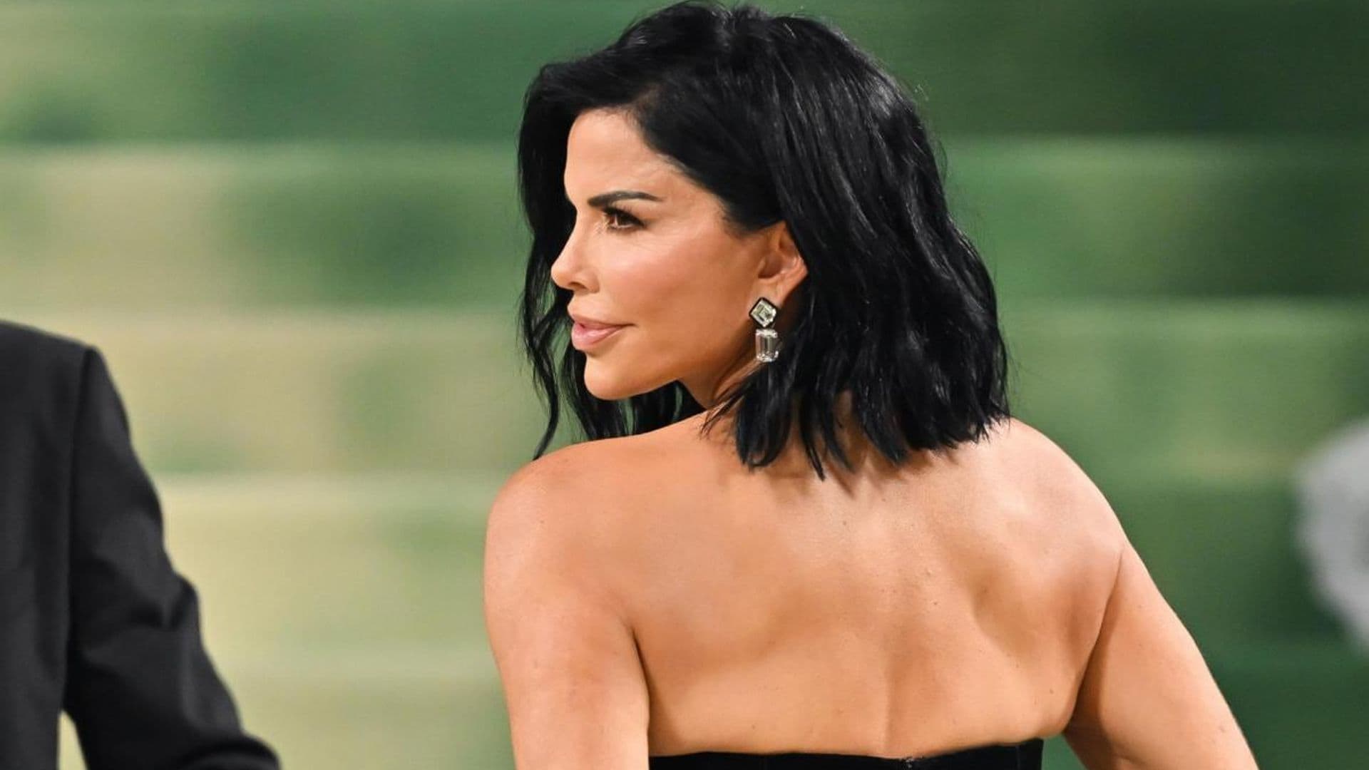 Lauren Sánchez’s stunning red look at son’s graduation