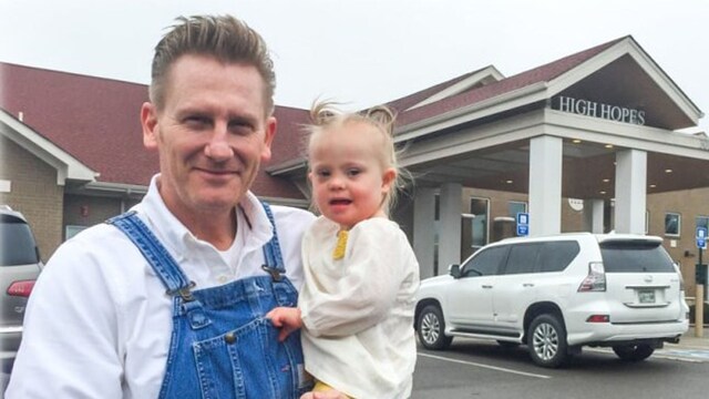 Rory and his daughter Indiana have been adjusting to life without Joey and embarking on new chapters like preschool.
<br>
Photo: ThisLifeILive.com