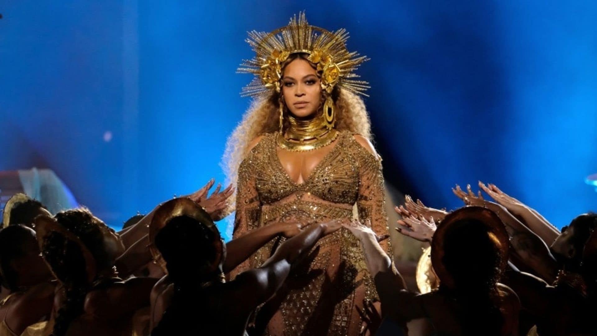 Beyoncé’s bee-inspired birthday cake is out of this world