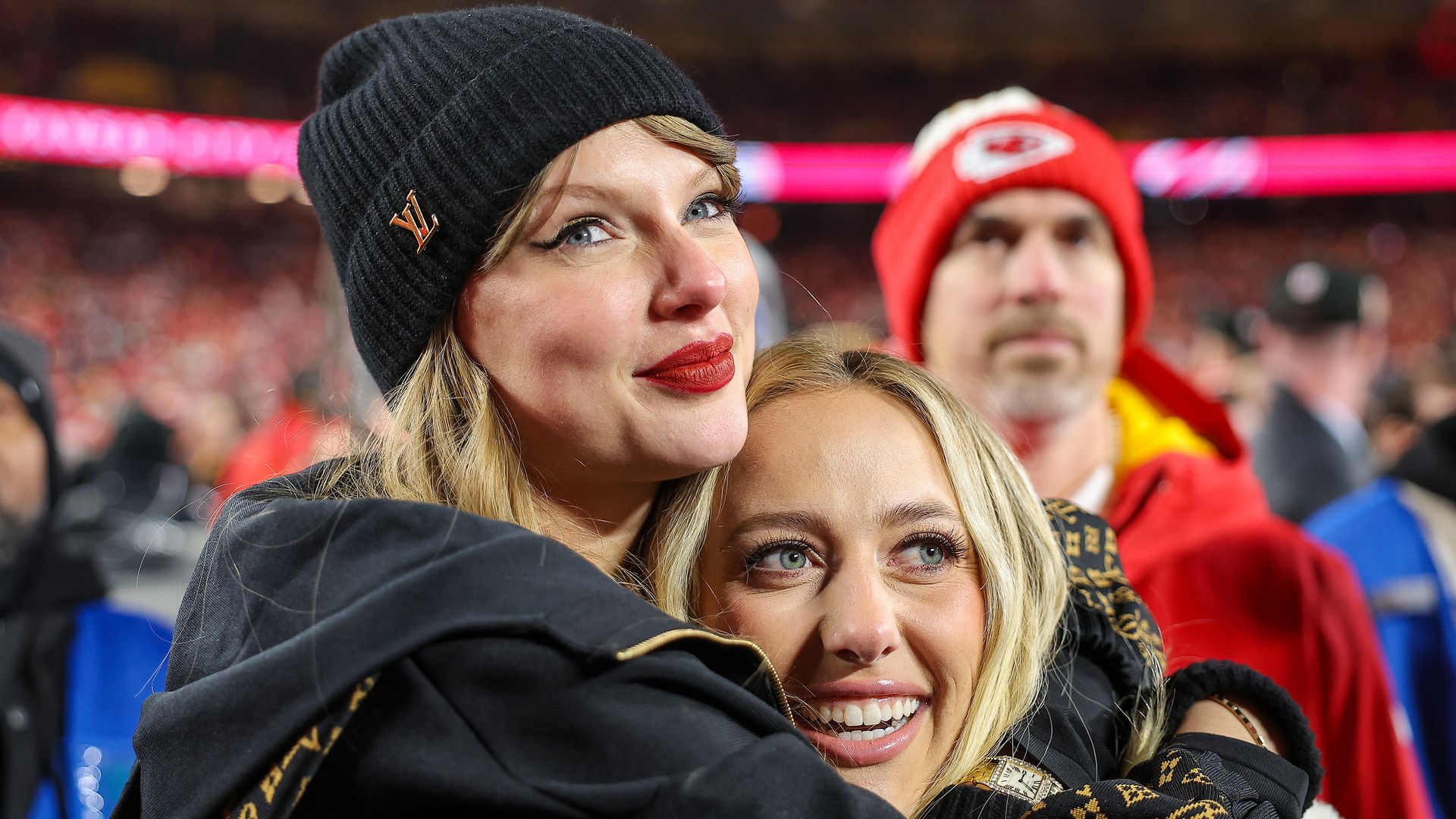 They’ve been spotted cheering in stadium suites together and celebrating at after-parties.