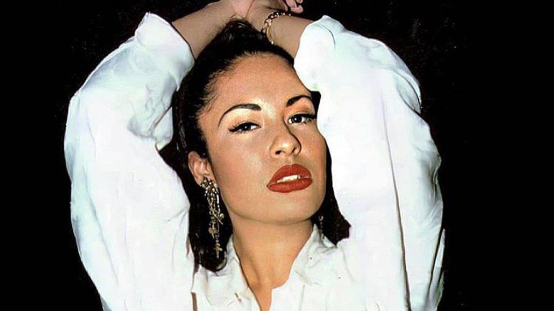 Selena Quintanilla’s sister Suzette reveals the surprising person behind the late singer’s iconic beauty looks