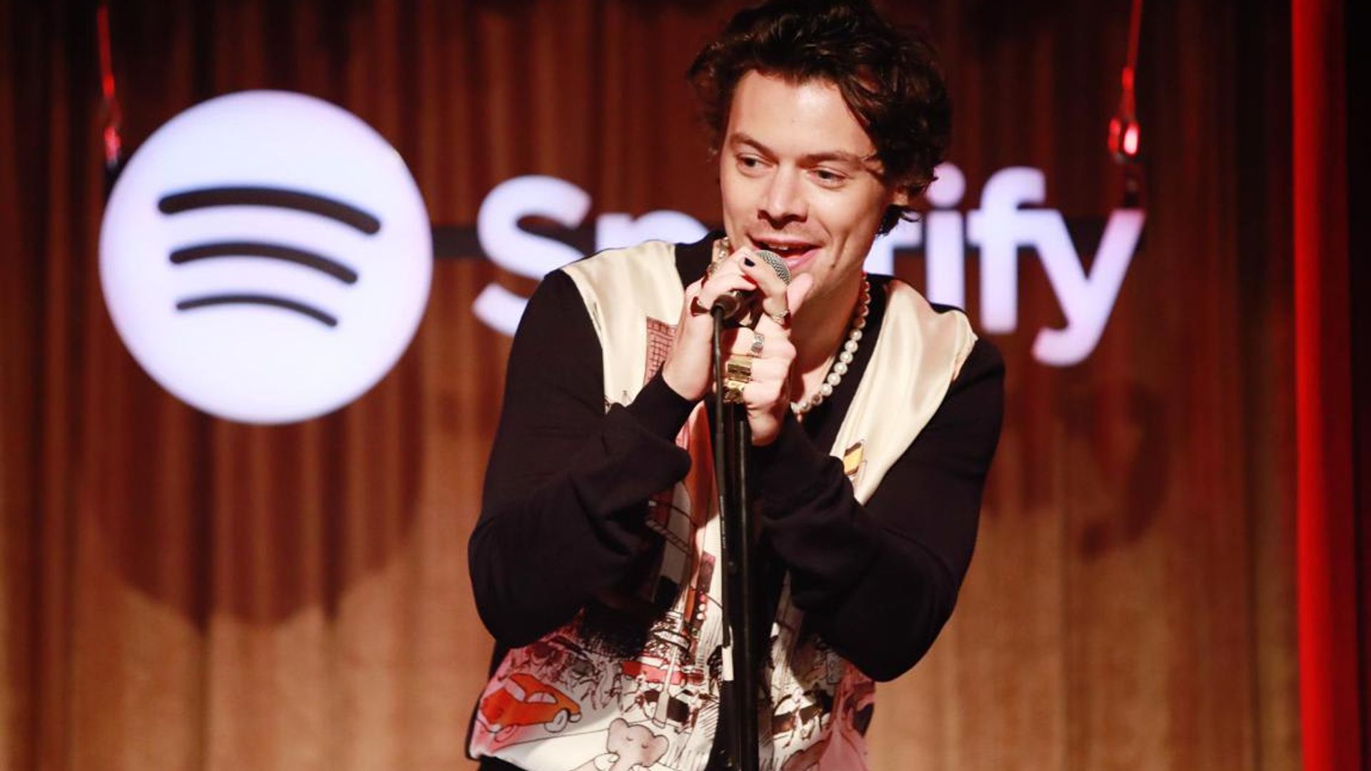 Harry Styles is being crowned as Hitmaker of the Year