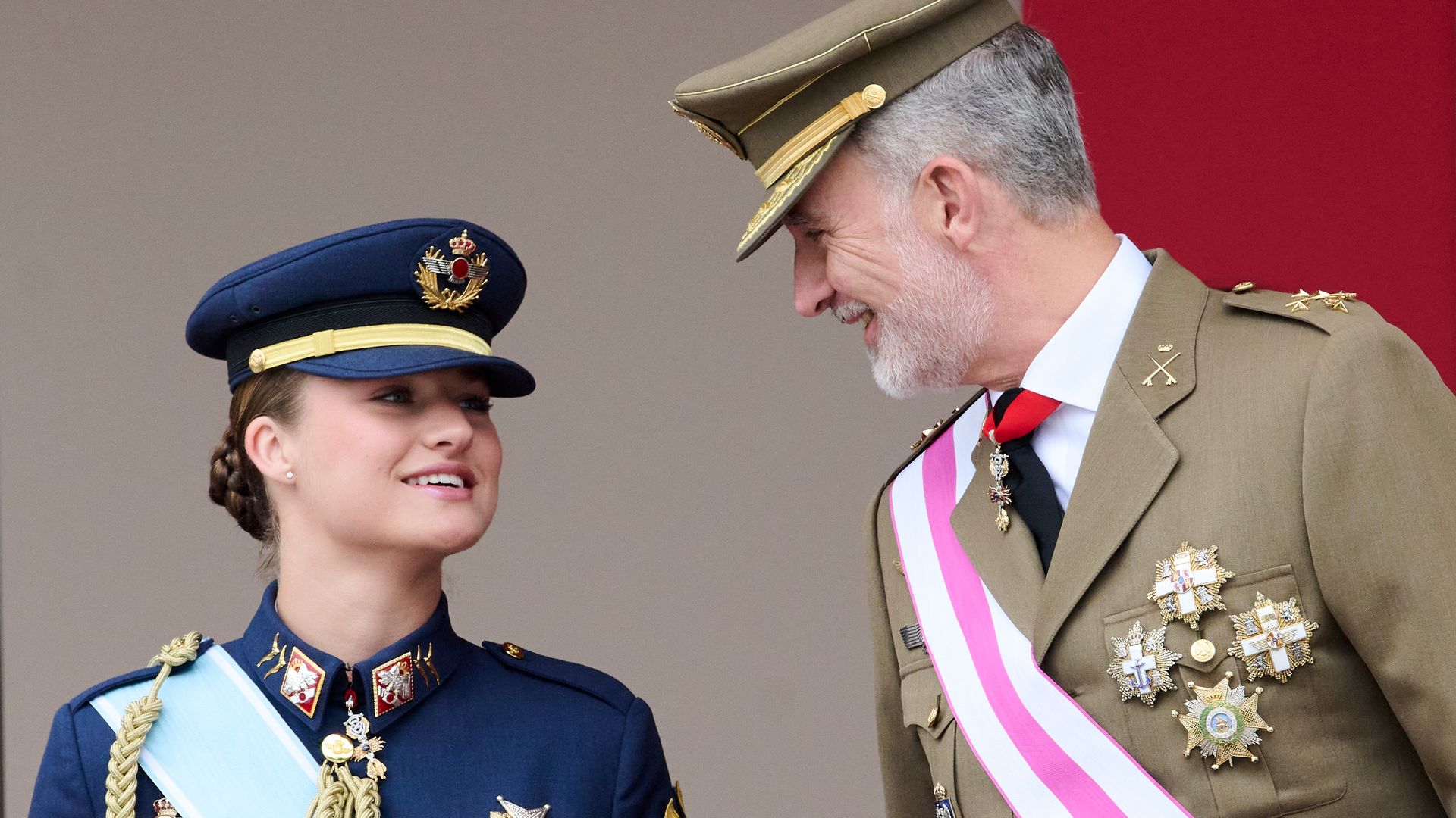 Princess Leonor becomes first Spanish Royal to complete parachute training — See the photos
