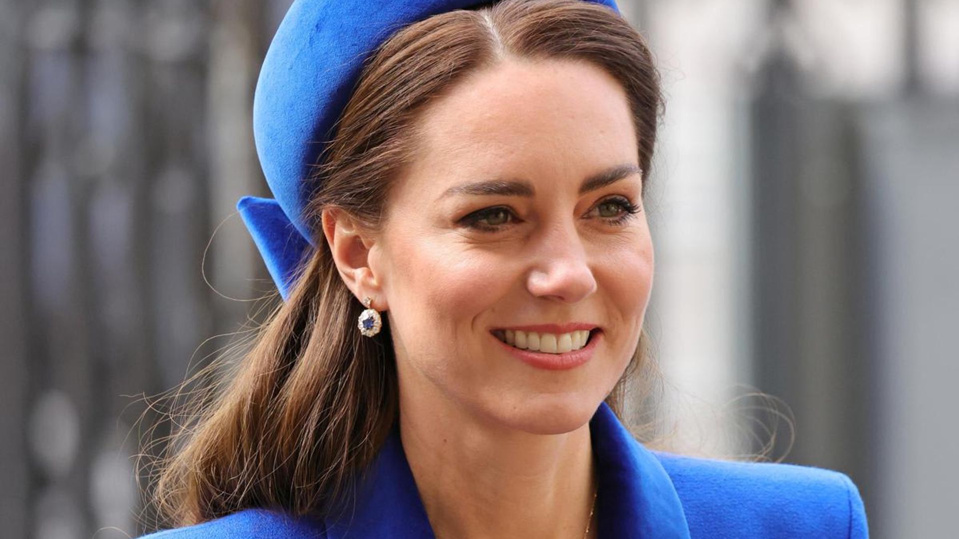 Kate Middleton stuns in head-to-toe blue at service with royal family members
