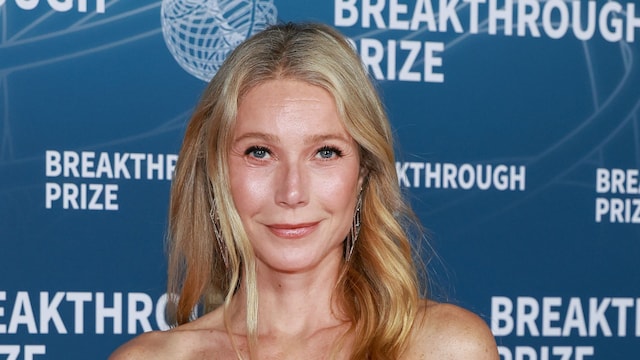  Gwyneth Paltrow attends the 11th Breakthrough Prize Ceremony at Barker Hangar on April 05, 2025 in Santa Monica, California. (Photo by Matt Winkelmeyer/FilmMagic) 
