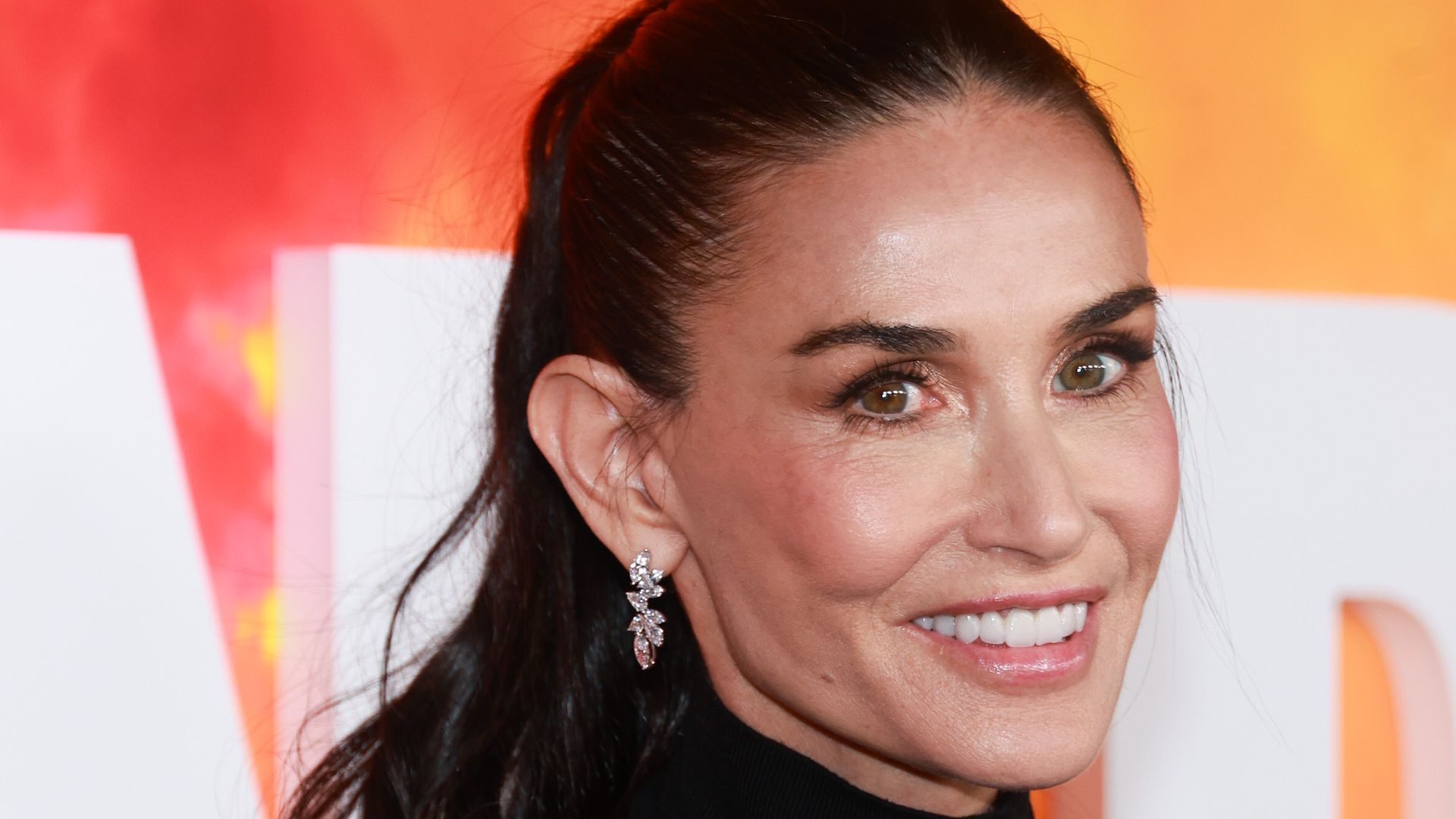 Demi Moore se despide de su larga melena y debuta un dramático cambio de 'look' en Cannes