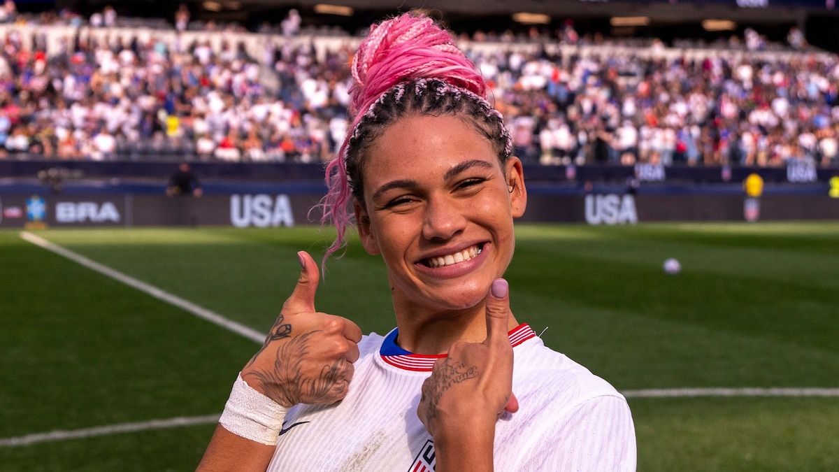 https://www.hola.com/us/horizon/landscape/6cb73ef35935-inglewood-ca-trinity-rodman-of-the-united-states-celebrates-after-a-game-between.jpg?im=Resize=(1200)