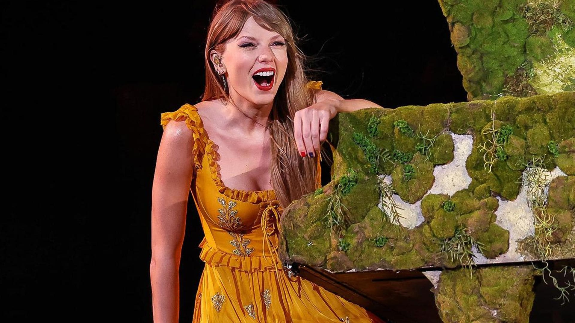 Taylor Swift reacts to being crowned honorary Mexican after latest concert
