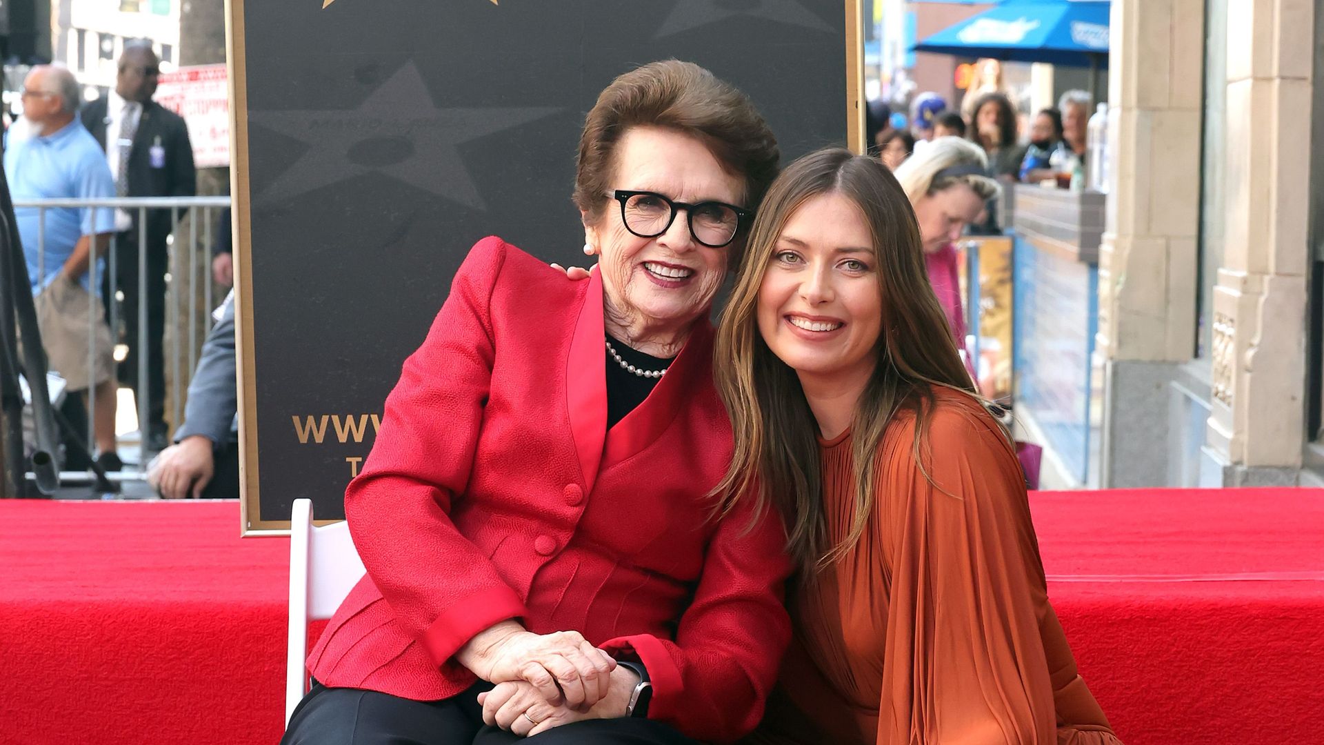 Maria Sharapova stuns with towering presence at Billie Jean King ceremony