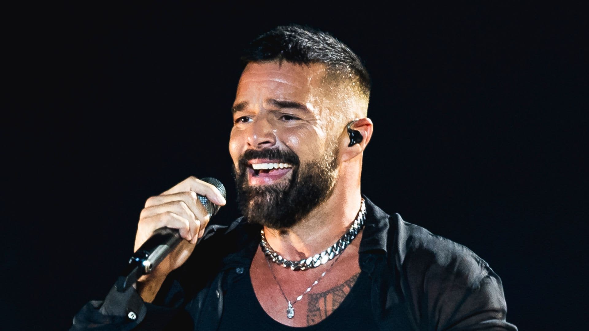 MADRID, SPAIN - JULY 17: Ricky Martin performs on stage at Wizink Center on July 17, 2024 in Madrid, Spain. (Photo by Mariano Regidor/Redferns) 