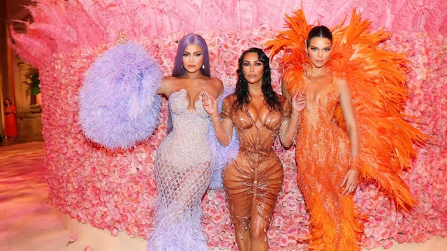 Kylie Jenner, Kim Kardashian West y Kendall Jenner en el Campamento de celebracion de la Gala Met 2019