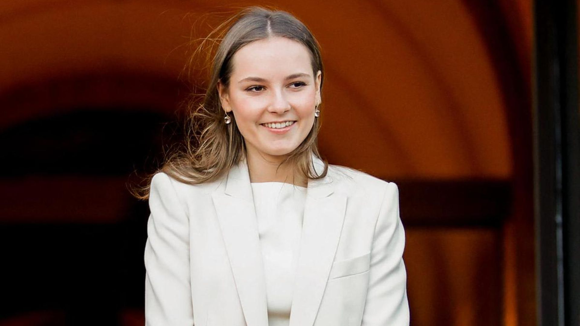 You have to watch this Princess’ impressive ski jump!