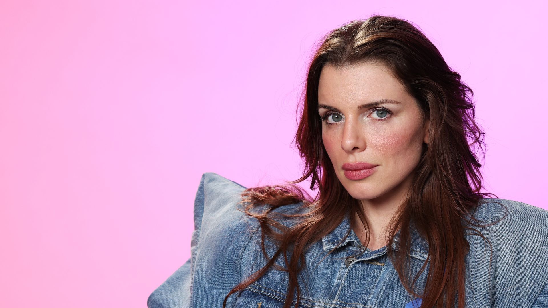 Julia Fox reveals why she regrets cosmetic surgery: “I was hung up on attracting men”