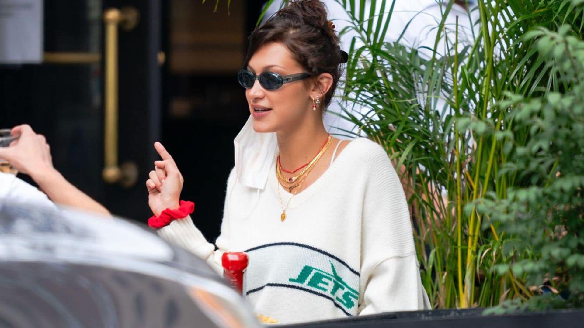 Bella Hadid and her bestie are goals in this throwback pic