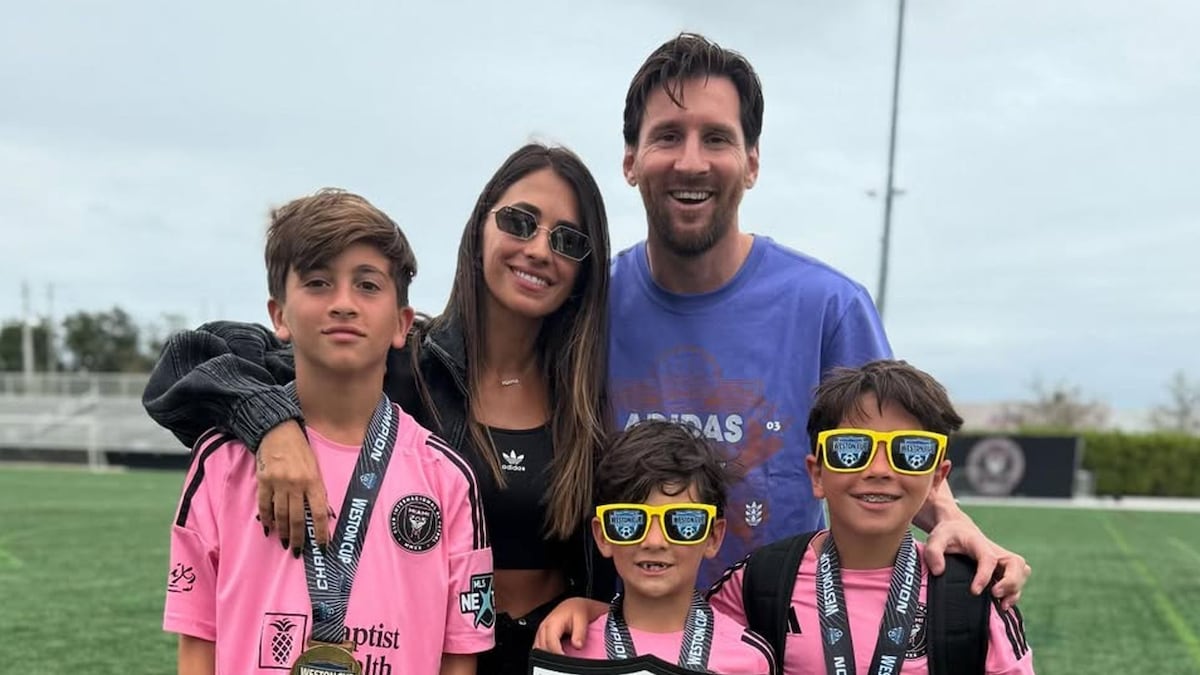 Messi and his family travel to Uruguay to celebrate Luis Suárez’s daughter’s 15th birthday