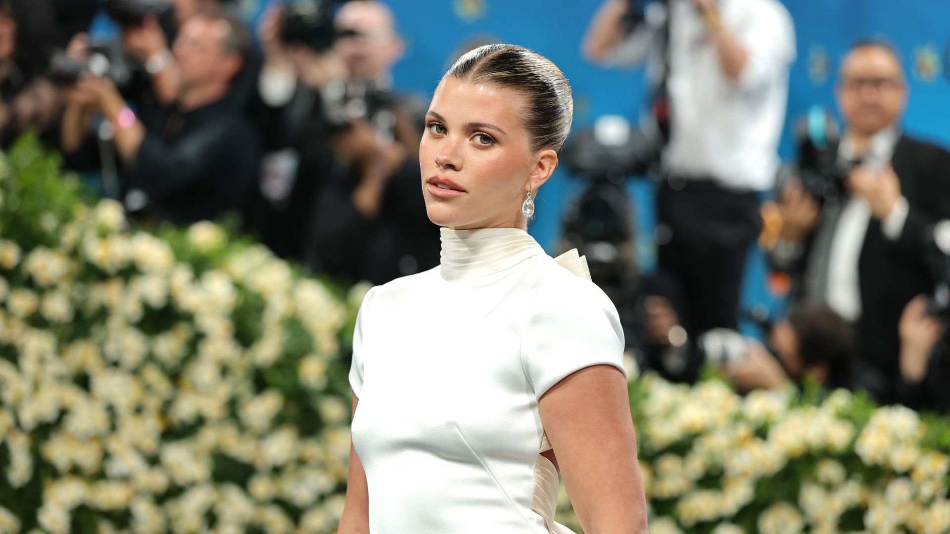 Sofia Richie Grainge chopped her hair for the summer while vacationing in France