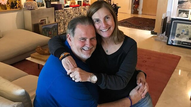 Raul de Molina y Mily celebran su aniversario de plata