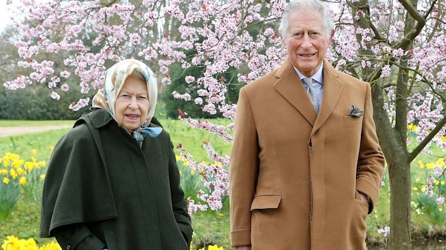 Official Pictures Of The Queen And The Prince of Wales