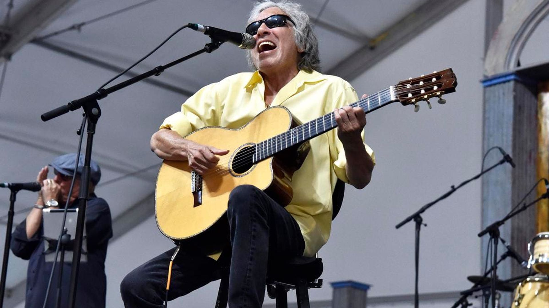 José Feliciano will be the first artist to win the Billboard Legend Award