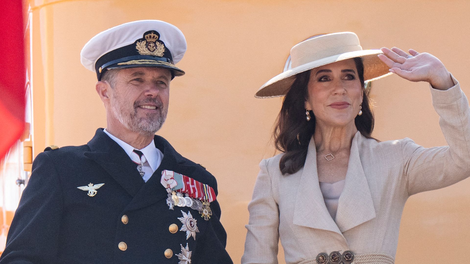 https://www.hola.com/us/horizon/landscape/79f64ed25c3a-denmarks-king-frederik-and-queen-mary-arrive-at-odense-harbor-during-the-royal-c.jpg?im=Resize=(1200)