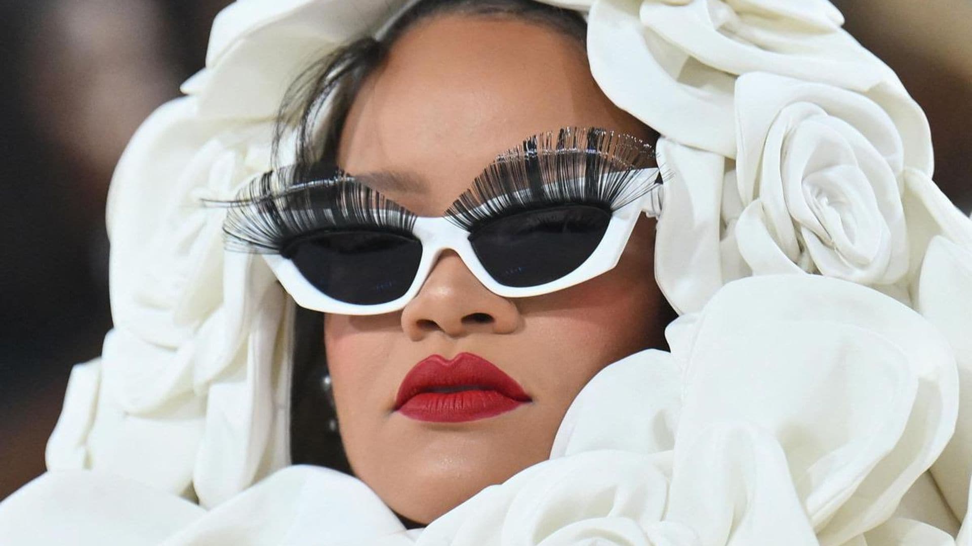 At what time does the Met Gala Red Carpet begin?