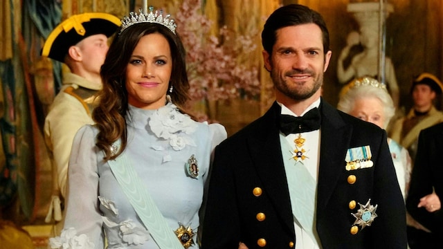 Prince Carl Philip of Sweden and Princess Sofia of Sweden arrive for a banquet at Stockholm Palace in Stockholm, Sweden on May 6, 2024, to celebrate the Danish royal couple's two-day state visit to the country. (Photo by Ida Marie Odgaard / Ritzau Scanpix / AFP) / Denmark OUT (Photo by IDA MARIE ODGAARD/Ritzau Scanpix/AFP via Getty Images)