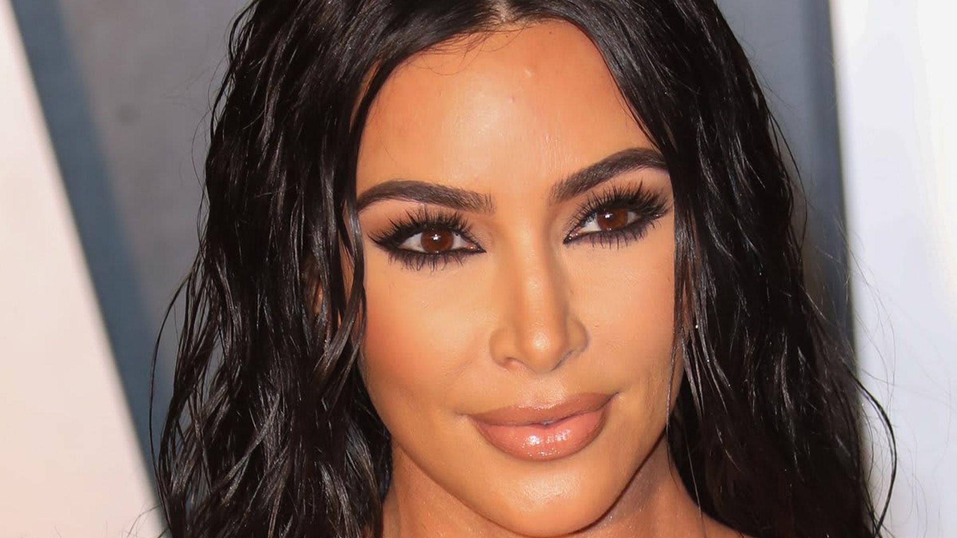 Kim Kardashian has the most relatable reactions while bingeing ‘Bridgerton’