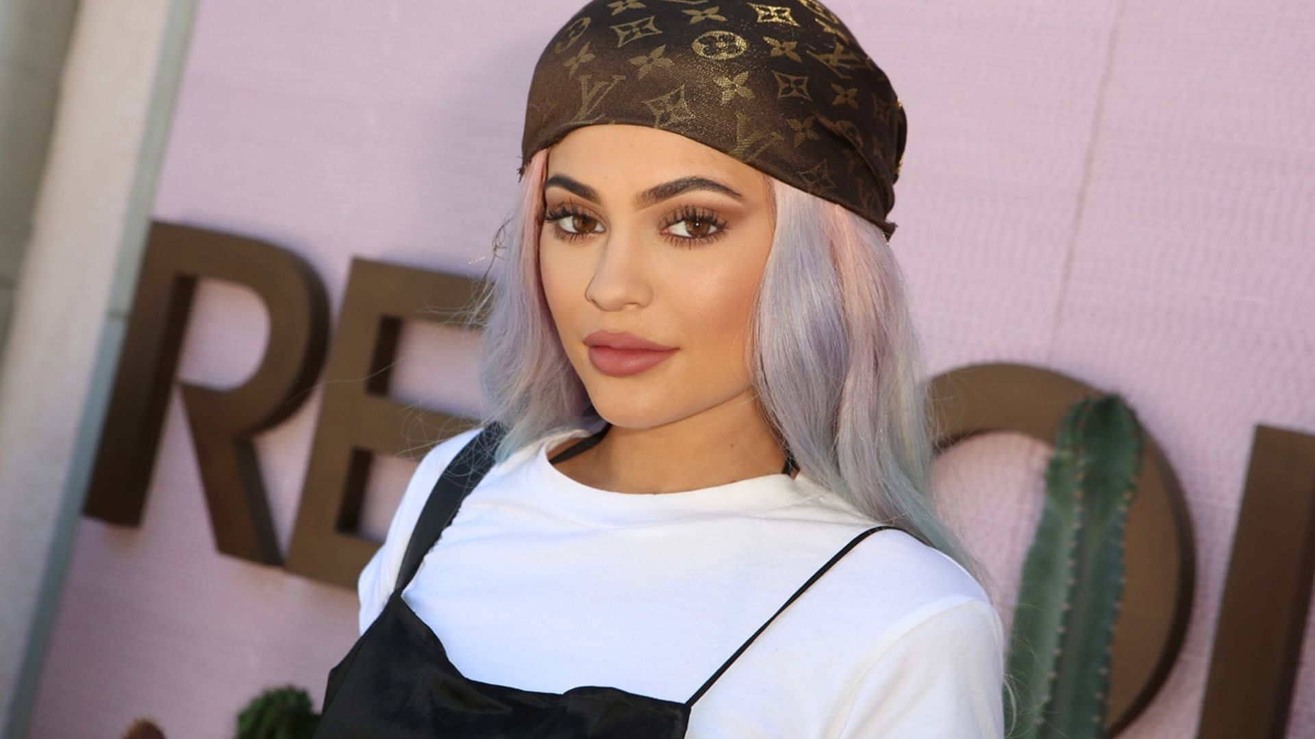 You need to see Kylie Jenner's purse closet that casually holds over 400 designer bags