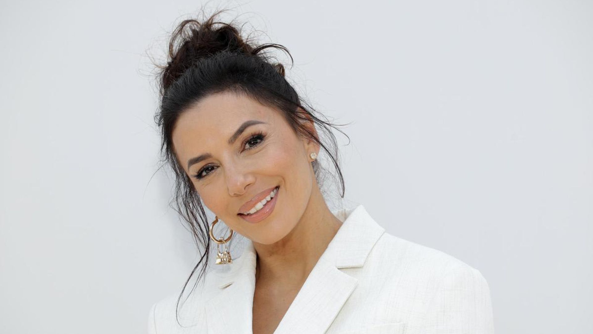 Eva embraces her natural beauty in Marbella