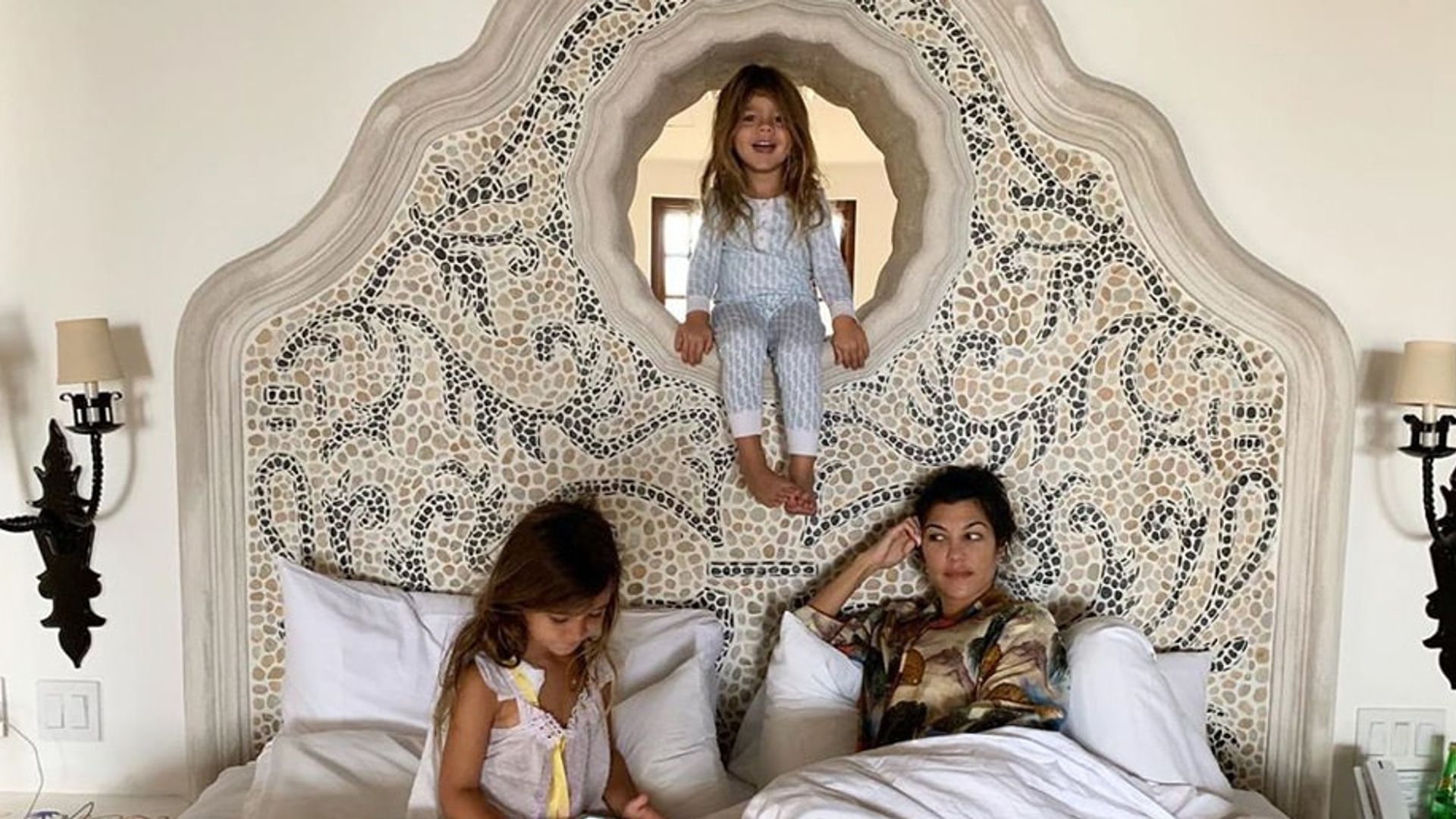 Kourtney and Kim (plus the kids!) Take Costa Rica