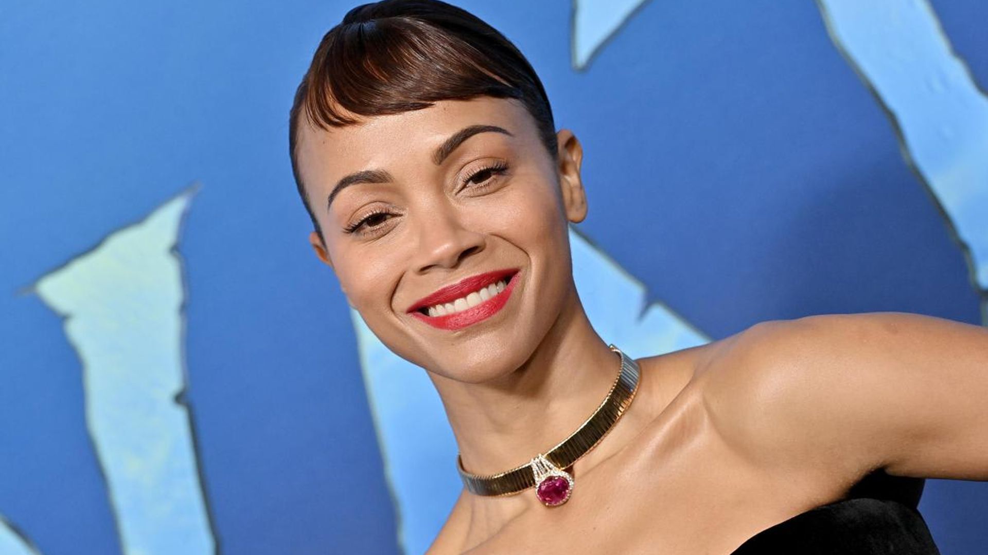 Zoe Saldaña makes history as the first actor to have four movies grossing over $2 billion