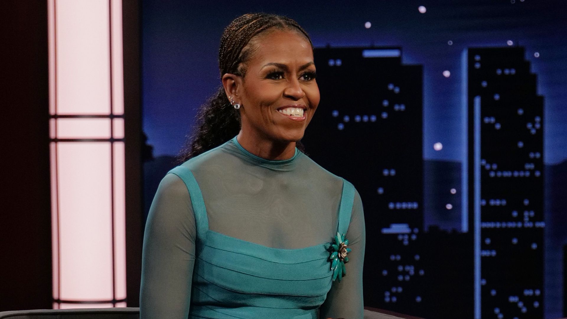 Michelle Obama shares important couples advice inspired by her marriage to Barack Obama