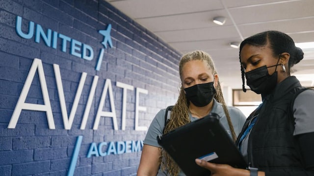 Female pilots of United Aviate Academy