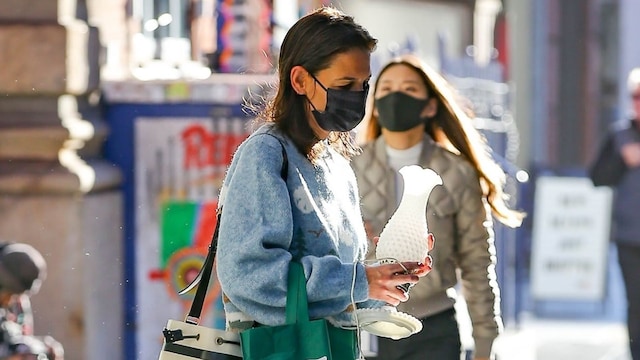 Katie Holmes out in NYC